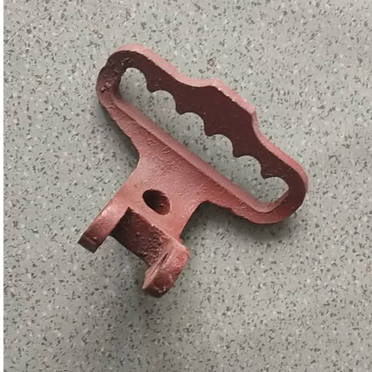 供应皮带机托辊挂钩 托辊耙子 三联托辊铸铁耙手