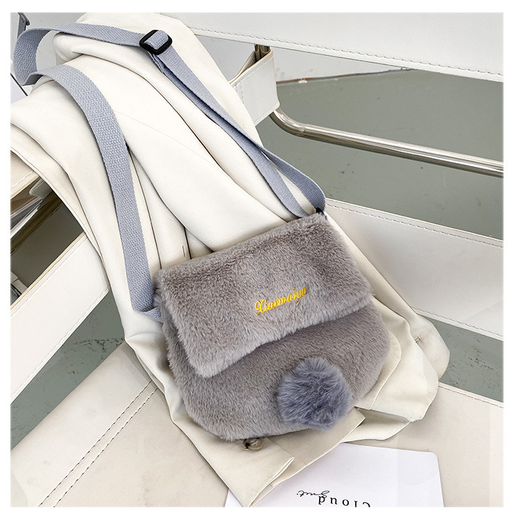 New Trendy Cute  Plush Shoulder Bag display picture 6