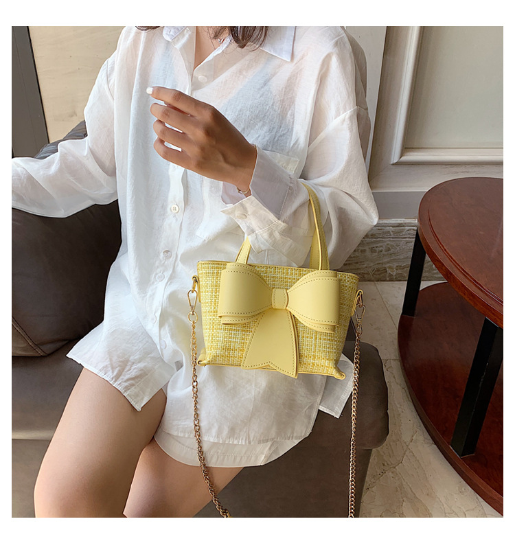 New Summer Fashion Bow-knot Plaid Korean Wild Woven Chain One-shoulder Messenger Handbag For Women display picture 27