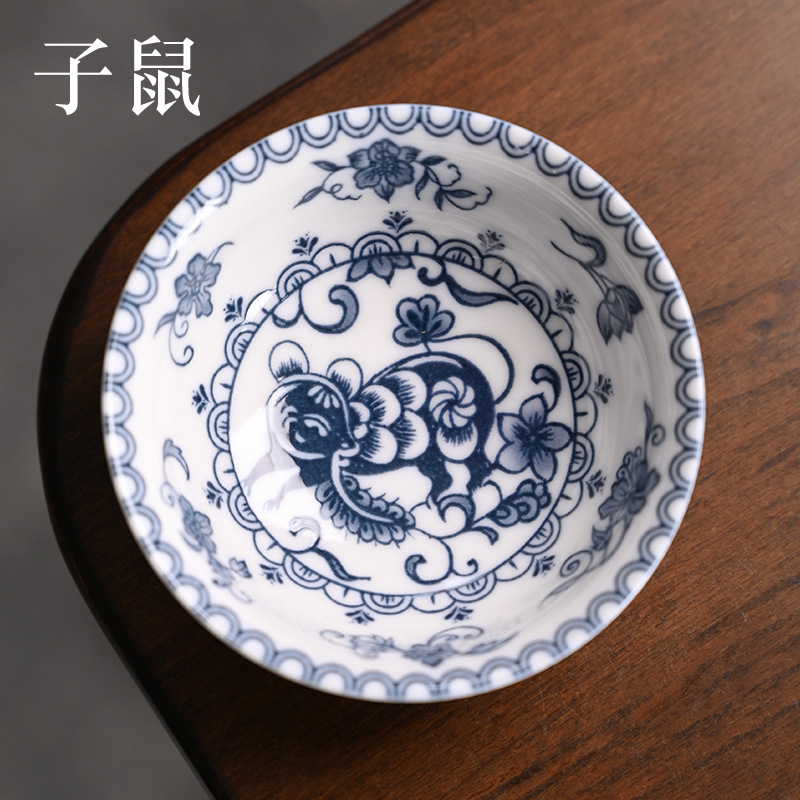 お茶の杯の陶磁器の単一の青花の磁器の杯の小さいサイズだけの工夫の3才のコップの主人の杯の卸売りは送ります。|undefined