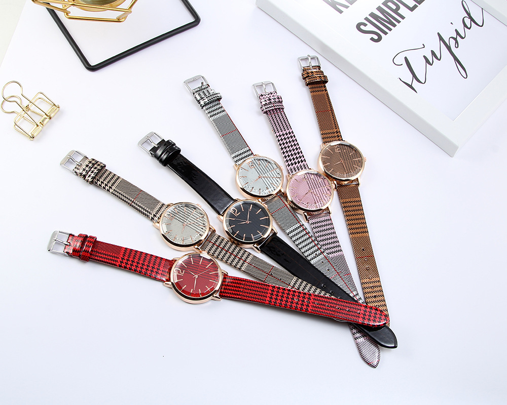 Diseño A Cuadros De Moda Para Mujer, Reloj De Correa, Espejo De Cristal Angular Poligonal, Reloj De Pulsera Casual De Cuarzo Al Por Mayor display picture 1