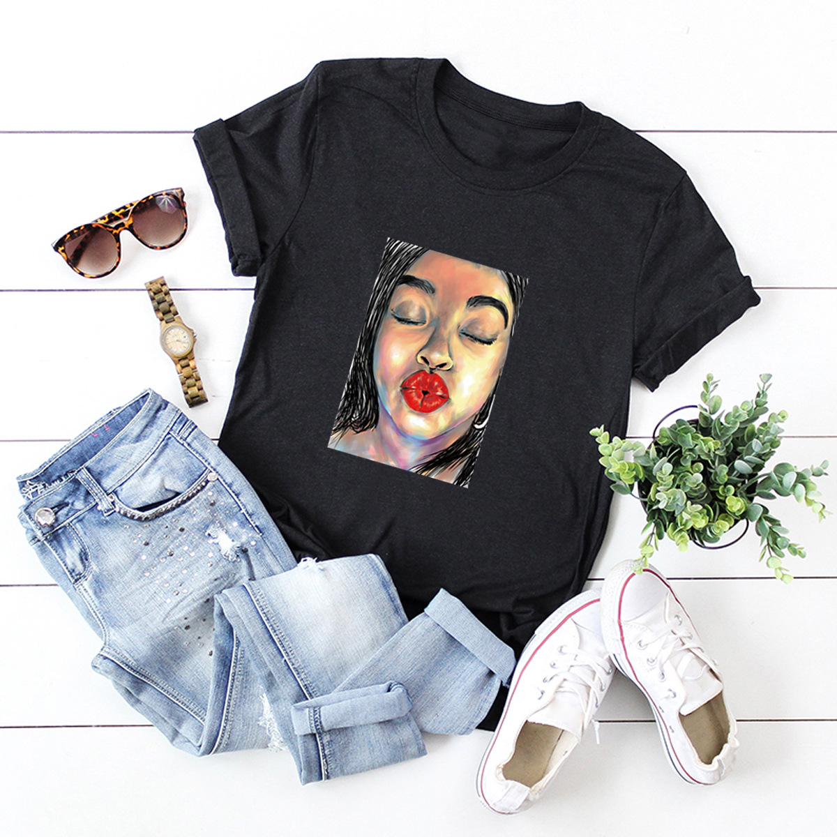 Camiseta de manga corta cómoda con cuello redondo y talla grande para mujer NSSN4591