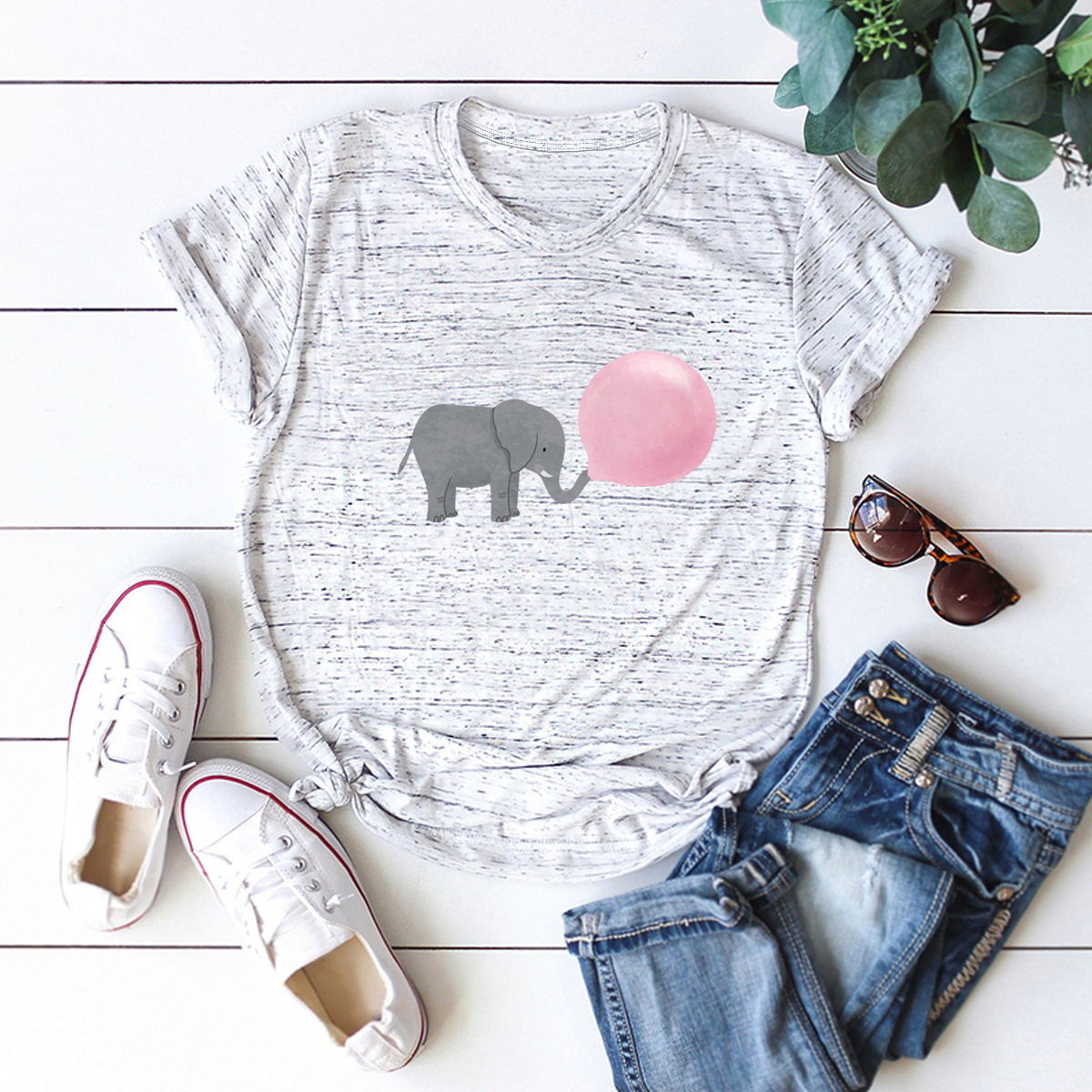 women s T-shirts Comfortable short sleeve cute elephant wholesale NSSN319