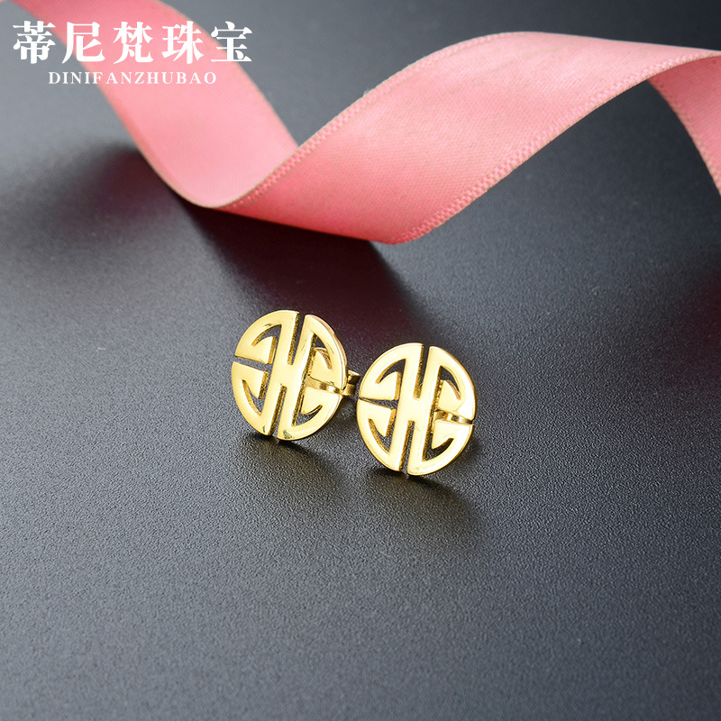 Estilo chino simple s925 pendientes de plata estilo japonés y coreano dulce retro geométrico pendientes de oro fuente al por mayor