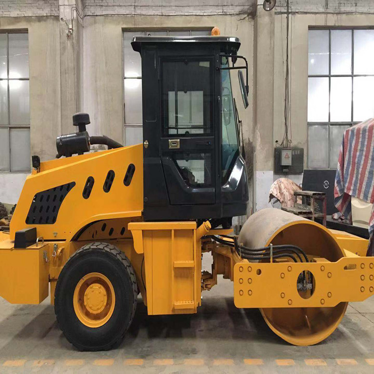 供应腾宇5吨3缸?国三单钢轮驾驶式压路机 价格优惠质量保证