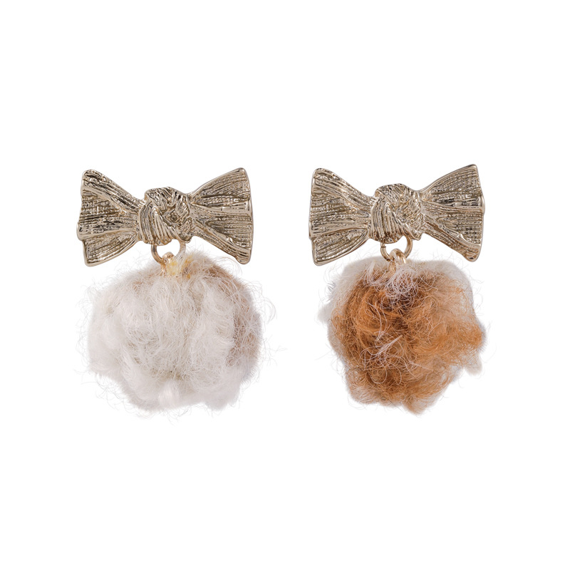 New Soft Lamb Hair Ball Bow Autumn And Winter Earrings display picture 9