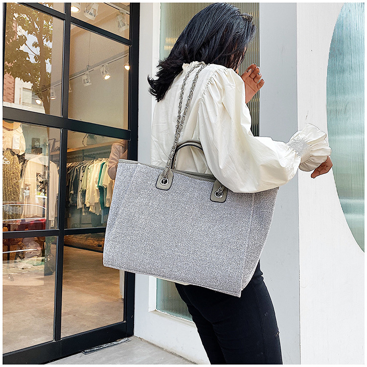 Yuezi Foreign Trade 2024 New European and American Bucket Women's Bag Large Capacity Portable Single Shoulder Diagonal Chain Tote Bag_voghion.com