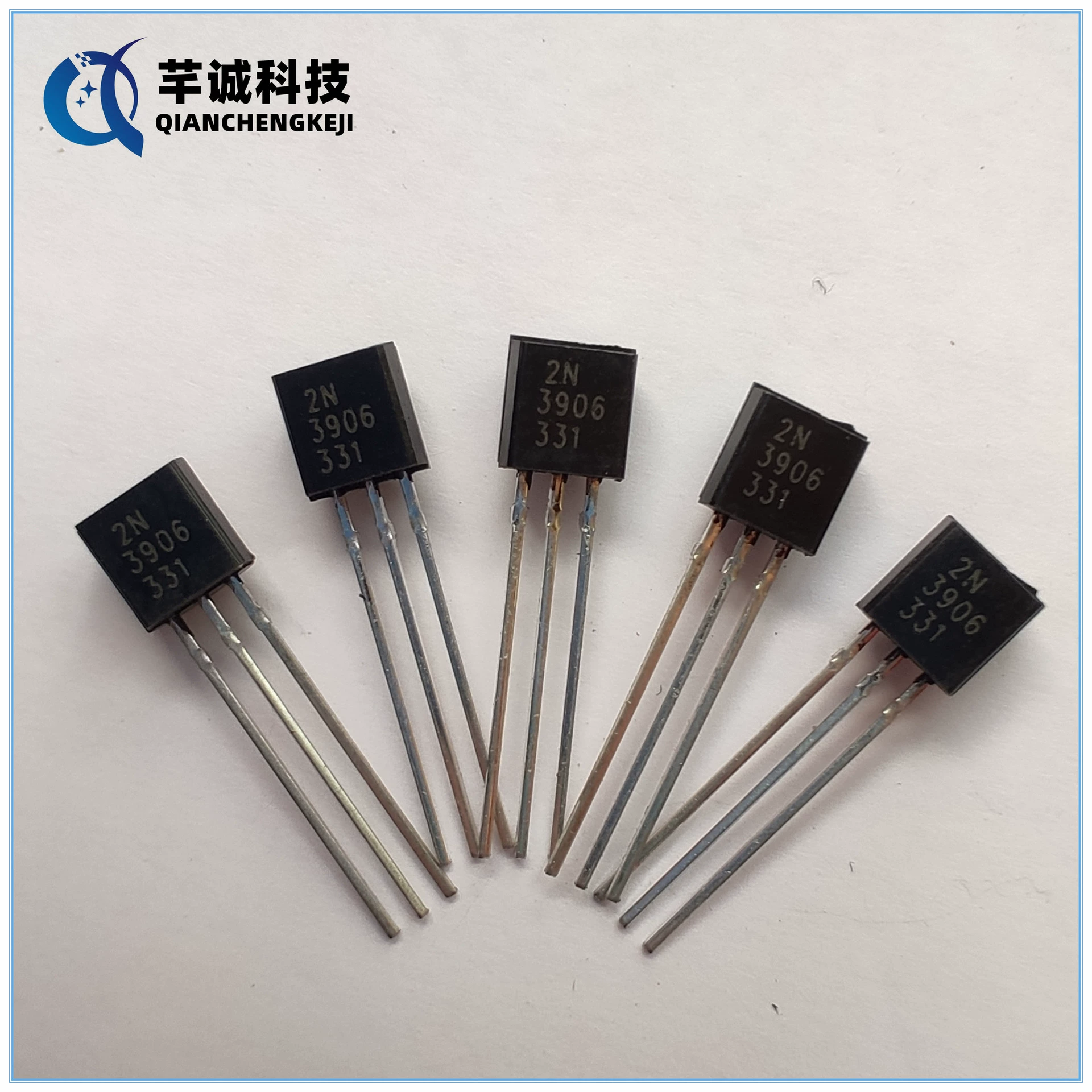 S9015 To-92 Package plug-in transistor plug-in crystal tube