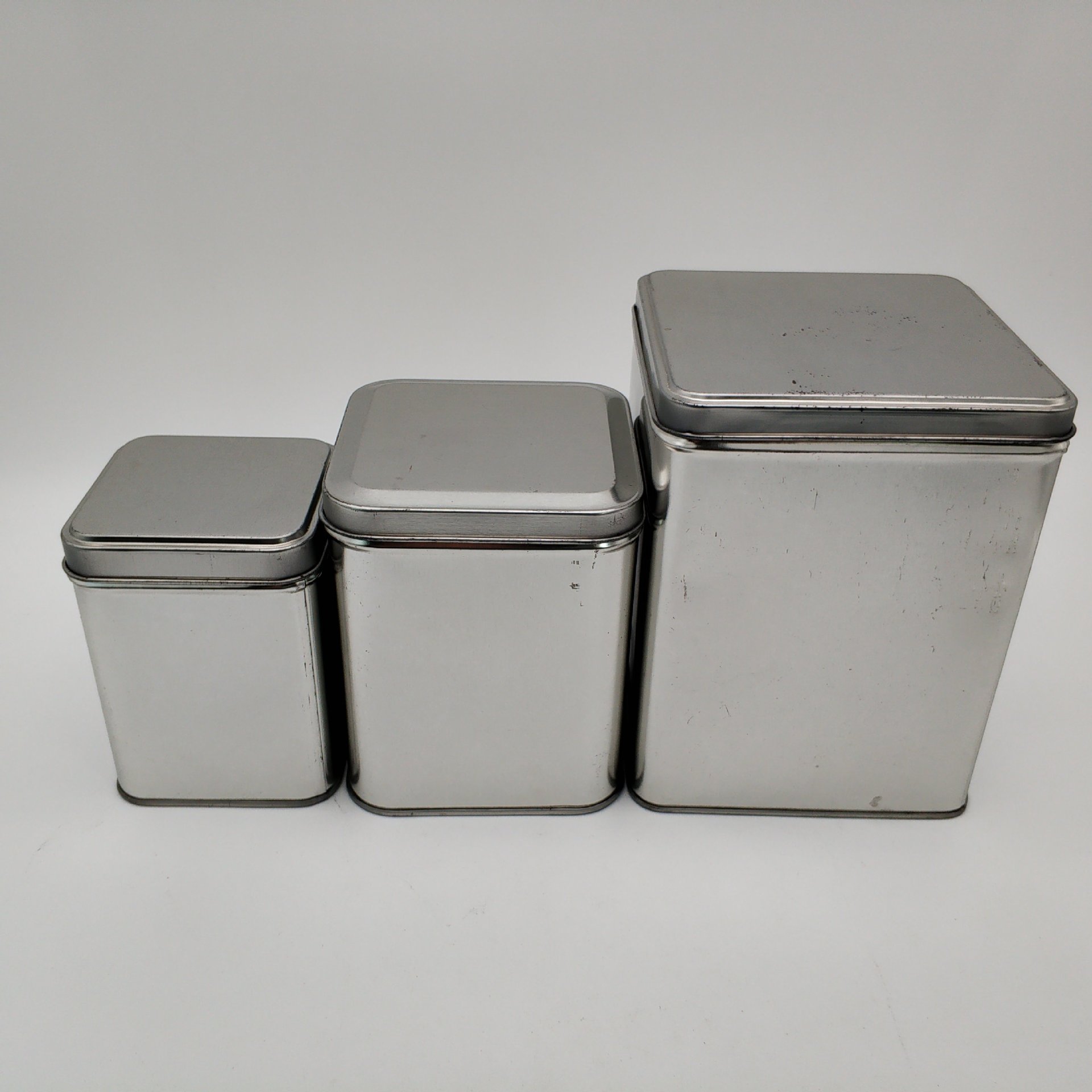 Tin box