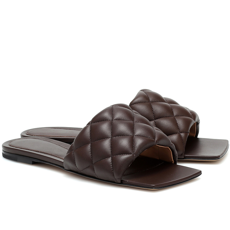 flat shoes.jpeg
