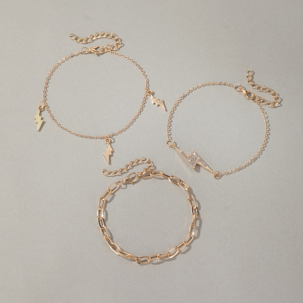 Nouveau Bracelet À La Mode Pour Femmes À La Mode Avec Des Éclairs Cloutés De Diamants 3 Pièces display picture 3