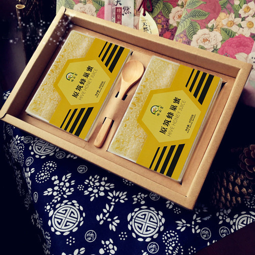 [Source Bee Factory] Wholesale Honeycomb Honey Gift Box New Year’s Souvenir Honeycomb Honey Labor Protection Supplies Gift Box