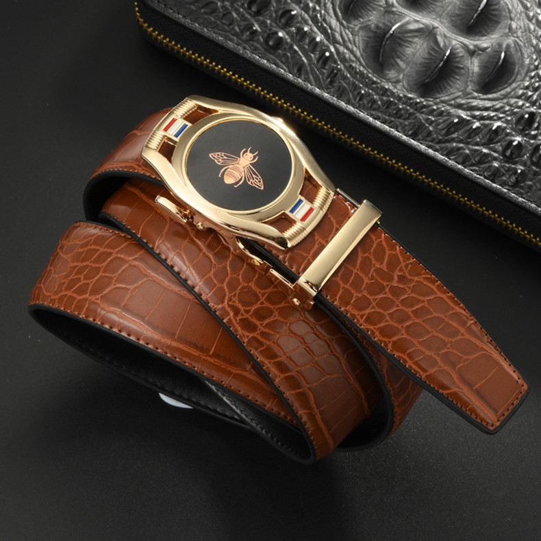 2023 New Hot Selling Crocodile Belt Men's Automatic Belt Buckling Floor Stand Men's Belt Embossing Technology_viptrois.com