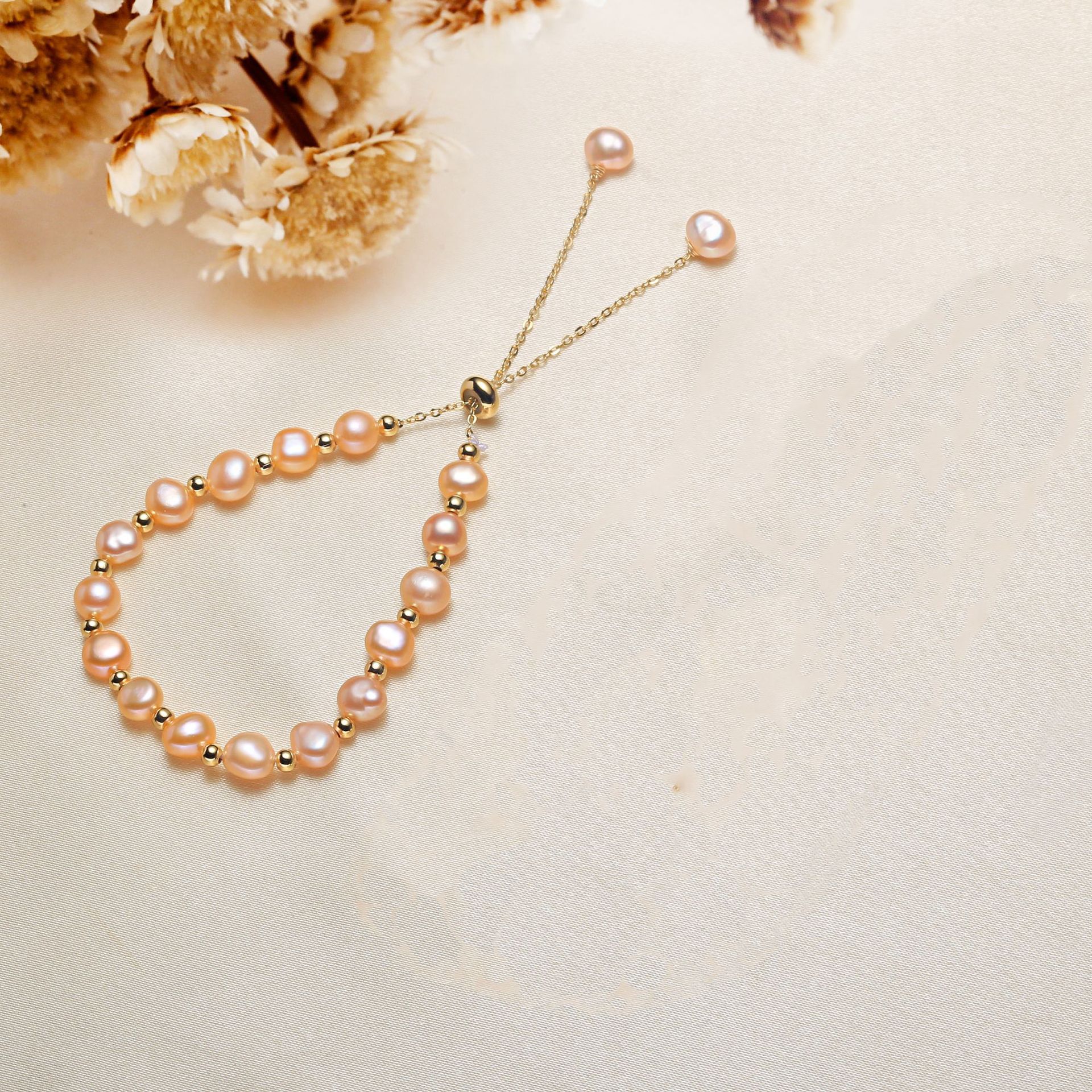 Family Gathering, Daily, Tea Party Occasion Alloy, Freshwater Pearl Material Lady Solid Color Alloy Freshwater Pearl Bracelets In Bulk