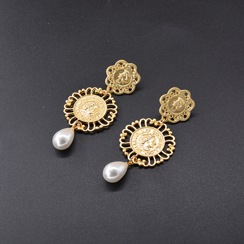 Fashion Coin Pearl Earrings display picture 3