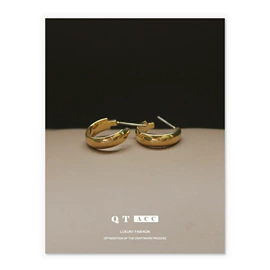 项链;耳钉;戒指