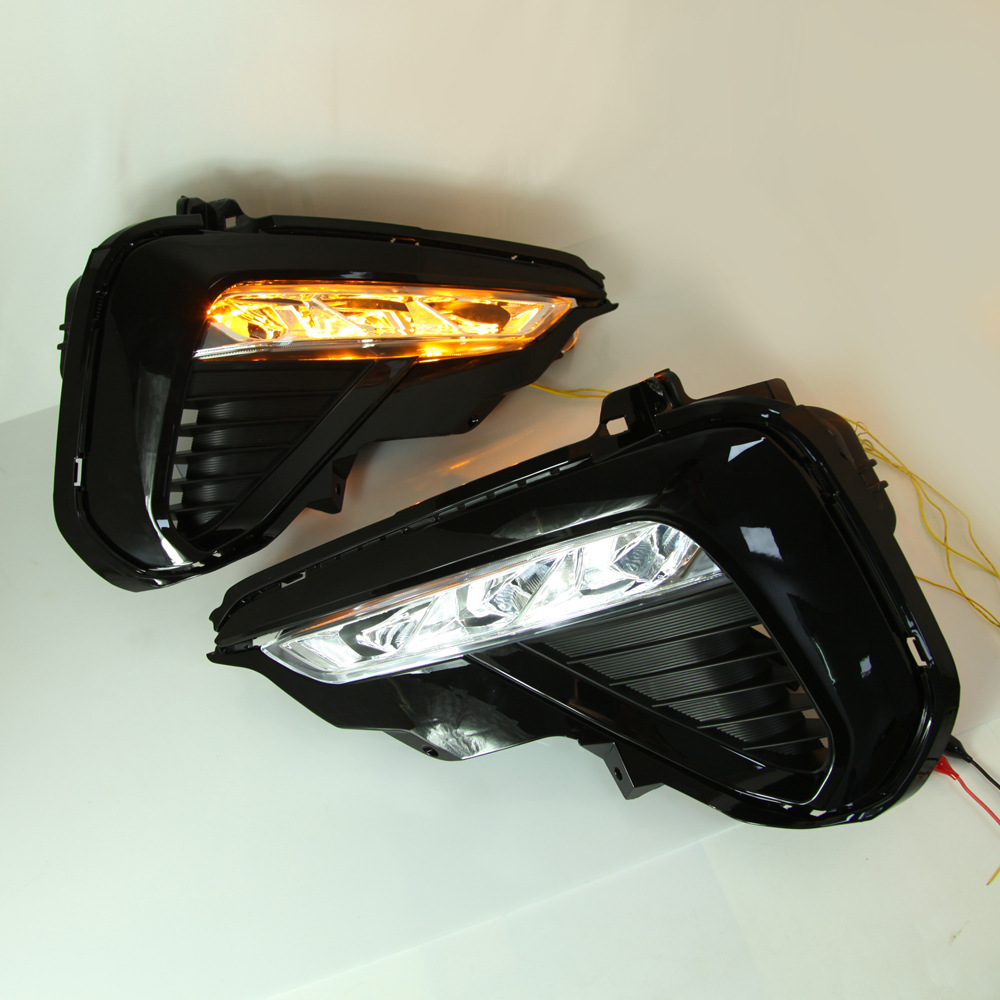 Aplicable a la luz de marcha diurna Kia K5 2020 luz blanca con luz amarilla dirección Luz de marcha diurna luz antiniebla