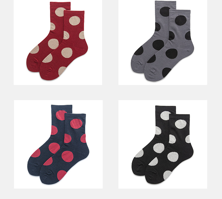 Women's Simple Style Round Dots Nylon Cotton Spandex Jacquard Crew Socks A Pair display picture 6