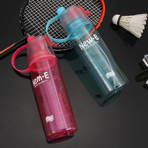 Sports spray water cup plastic outdoor kettle cooling water bottle creative gift spray cup manufacturer direct sales internet celebrity