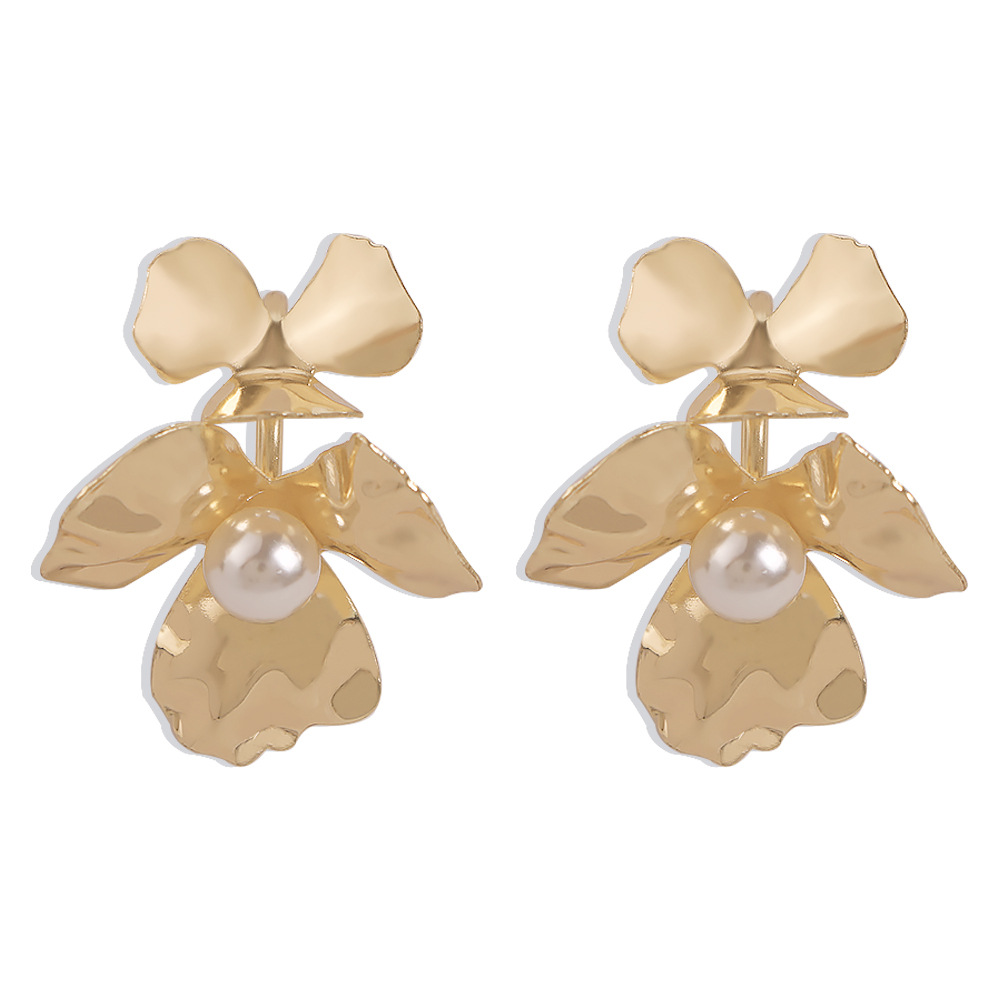 Fashion  Palace Style Metal Earrings display picture 10