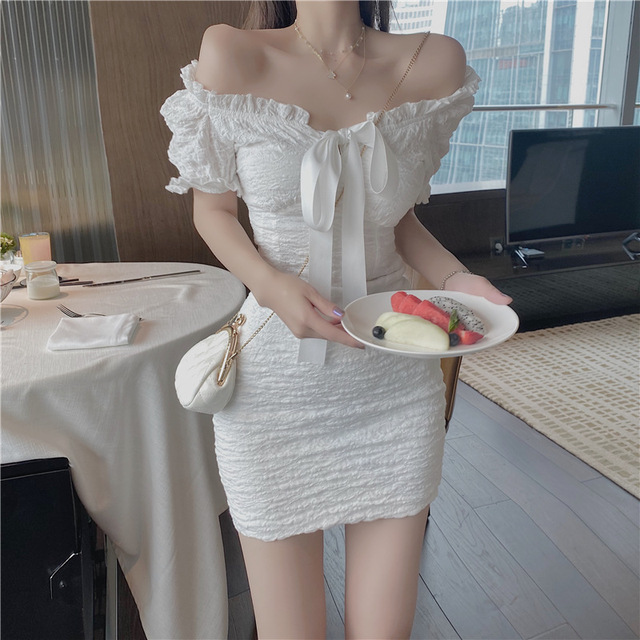 One shoulder slim fit with elastic bubble sleeve dress