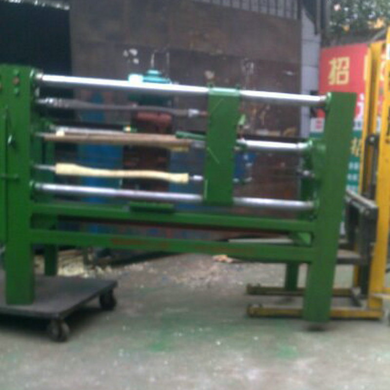 厂家供应 羊镐柄锄头柄成型机 多条镐柄机 木工机械