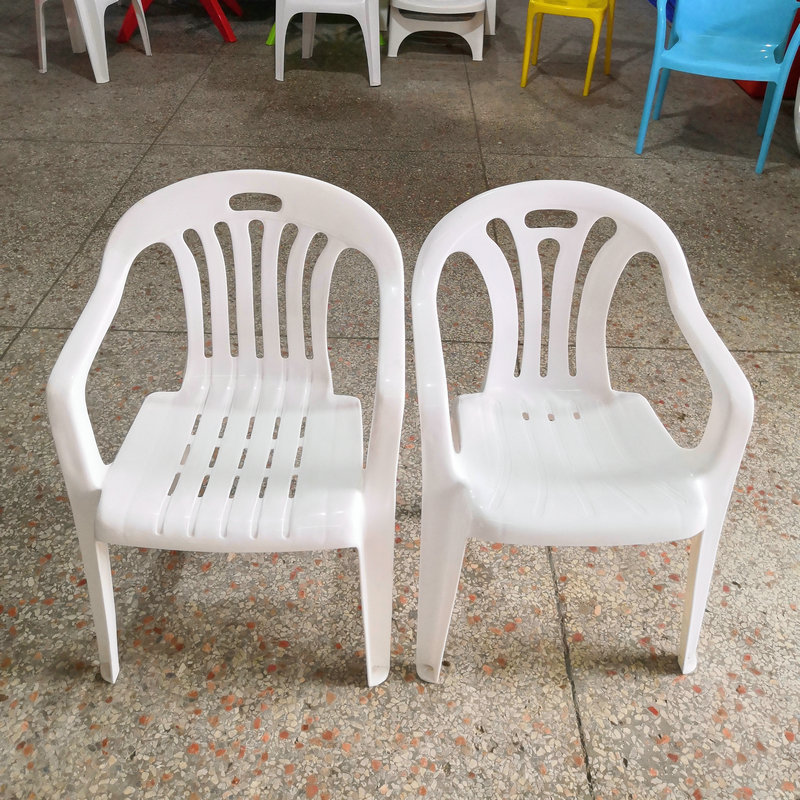 户外塑料沙滩桌椅大排档塑胶桌椅夜市烧烤休闲桌椅塑料扶手椅子