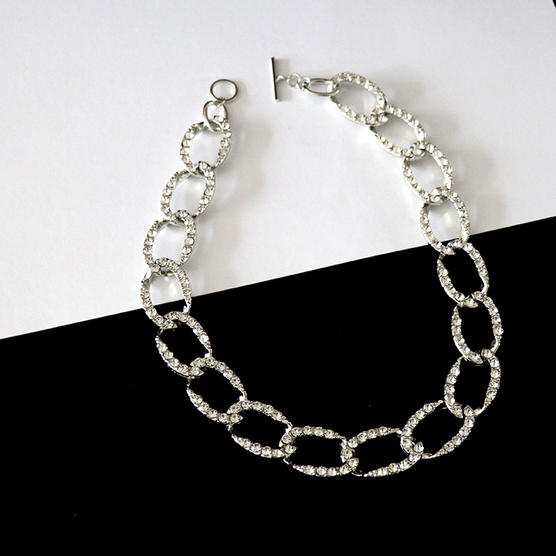 Thick Chain Rhinestone-studded Hollow Short Necklace display picture 2