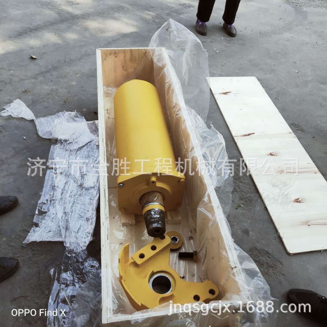 D65E推土机张紧油缸14X-30-13113 齿轮泵 工作泵705-51-20370