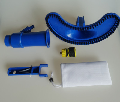 廠家直銷跨境便攜式泳池吸汙頭水下真空噴射頭迷妳月形清潔刷套裝