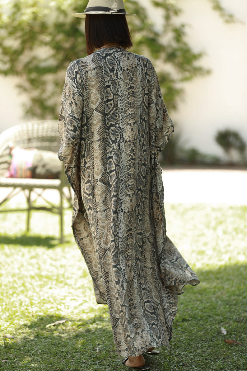 New Snake Print Robe Sun Protection Cardigan Beach Blouse Wholesale Nihaojewelry display picture 11