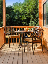 户外桌椅铸铝庭院室外休闲桌椅组合铁艺三五件套露天花园阳台桌椅