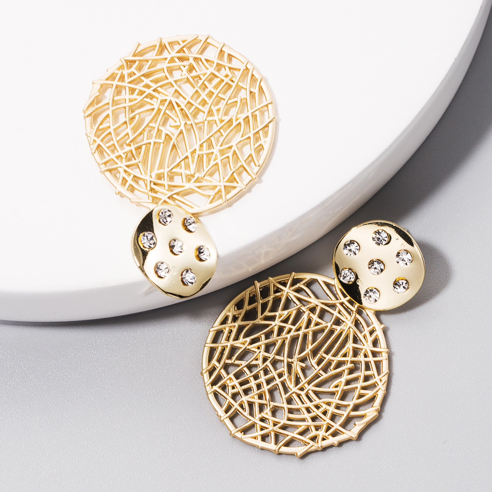 S925 Pin Korean Fashion Earrings Diamond Hollow Round Mesh Alloy Gold Stud Earrings display picture 3