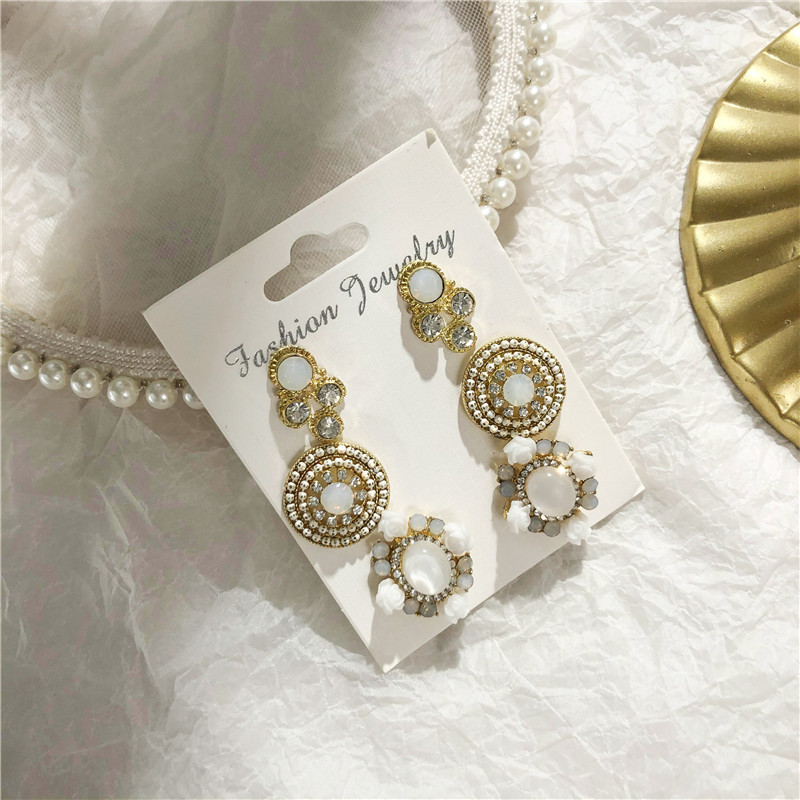 Bohemian Alloy Diamond Earrings Set display picture 3