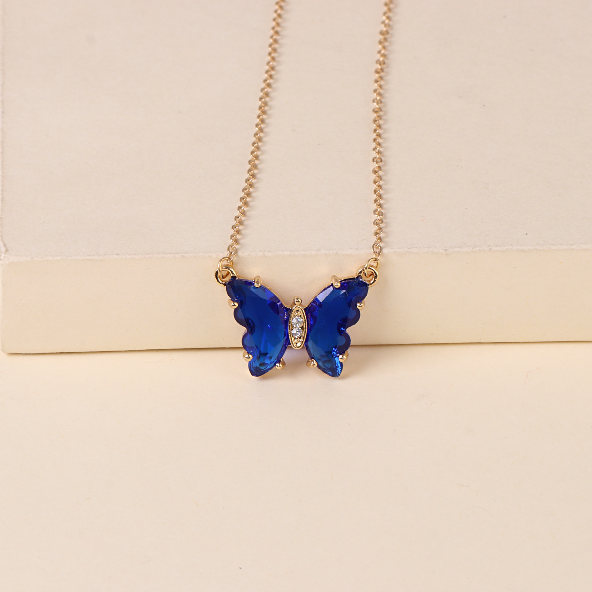 Leichte Luxus Schmetterling Anhänger Halskette display picture 21