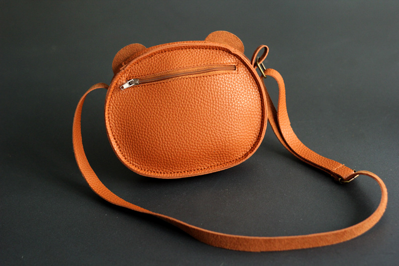 Boy's Pu Leather Solid Color Cute Round Zipper Shoulder Bag display picture 6
