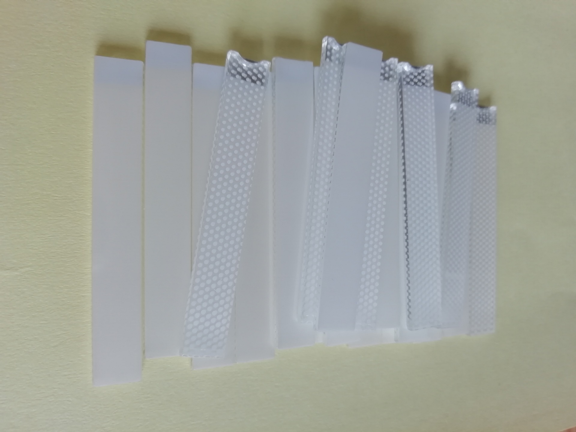 设计定制开模注塑导光板胶壳配件导光板批量批发