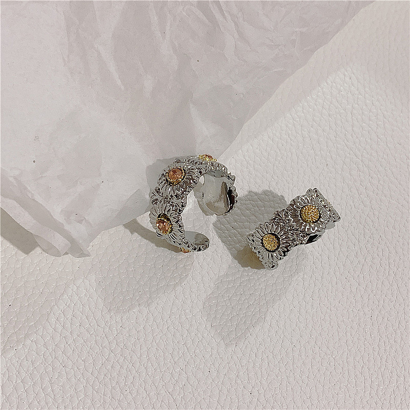 Vintage Small Daisy Metal Split Ring Couple Ring display picture 6