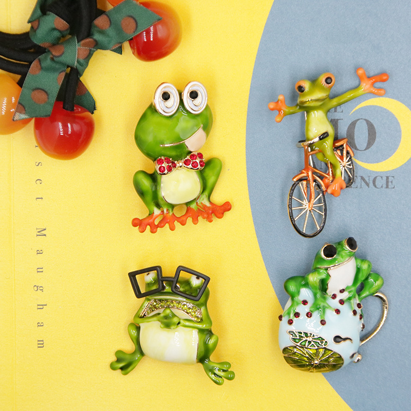 Cartoon Style Frog Alloy Enamel Inlay Artificial Gemstones Unisex Brooches display picture 1