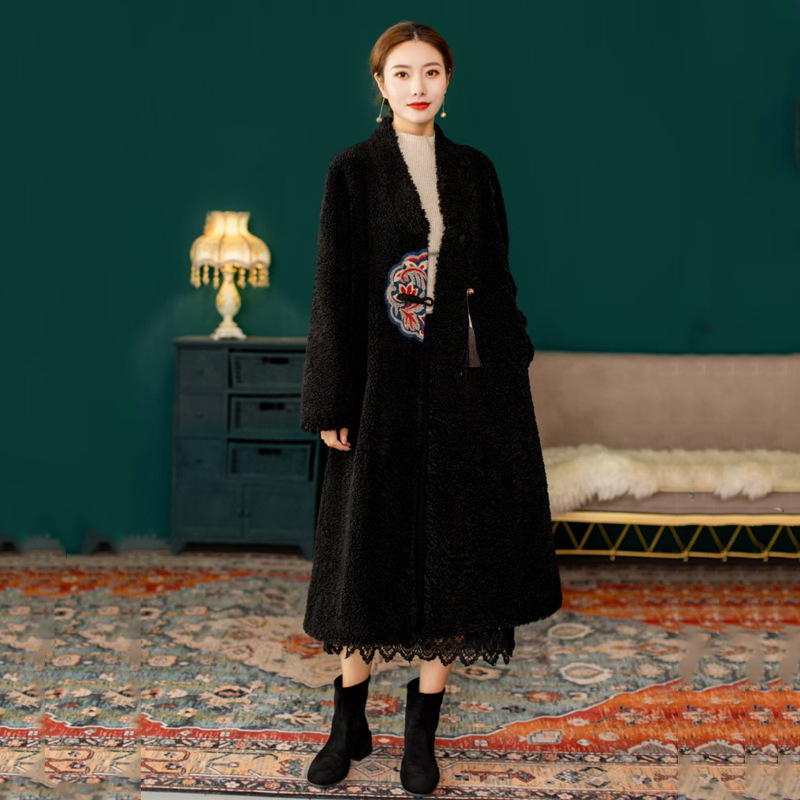 馥祯2020冬季新款复古毛呢加厚外套宽松百搭羊毛保暖刺绣大开衫女|ms