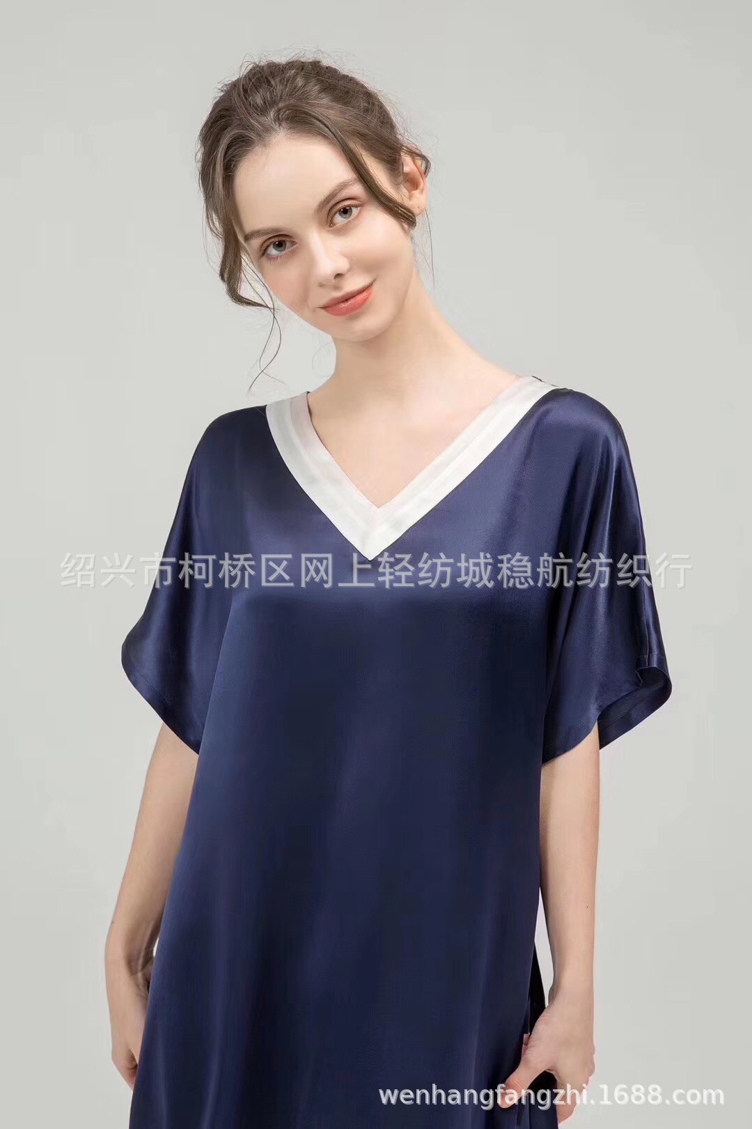 亮光仿真丝弹力加捻色丁服装布料  柔软女装睡衣吊带衫演出服面料