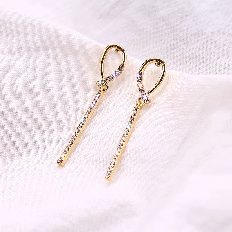 Universal earrings, light luxury style, diamond encrusted, 2019, french style, internet celebrity, fitted
