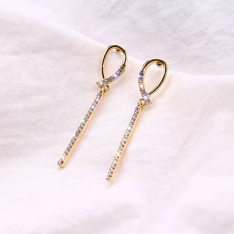 Universal earrings, light luxury style, diamond encrusted, 2019, french style, internet celebrity, fitted