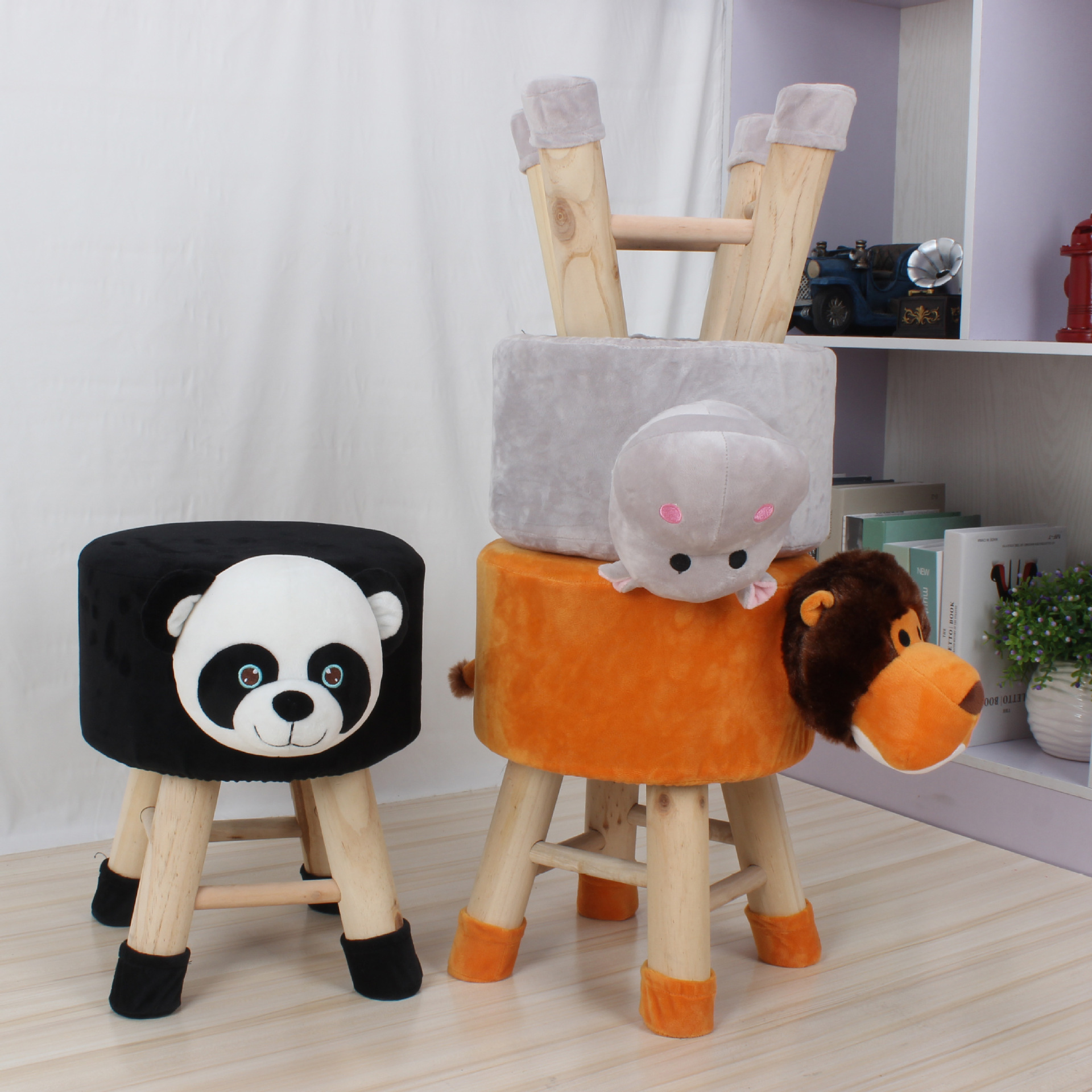 Manufactor supply solid wood children Cartoon stool Toys animal design Toys Plush stool Wooden footstool