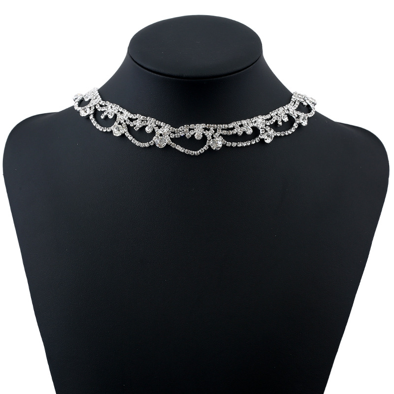 Mode Neue Trend Volle Diamant Schlüsselbein Halskette Für Frauen display picture 7