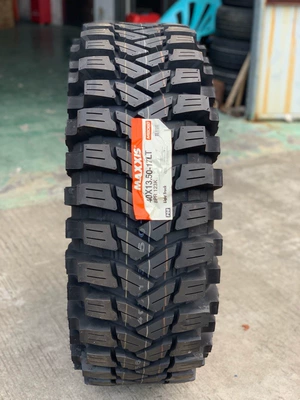 Magis M8060 off-road tire Off-road şinlər