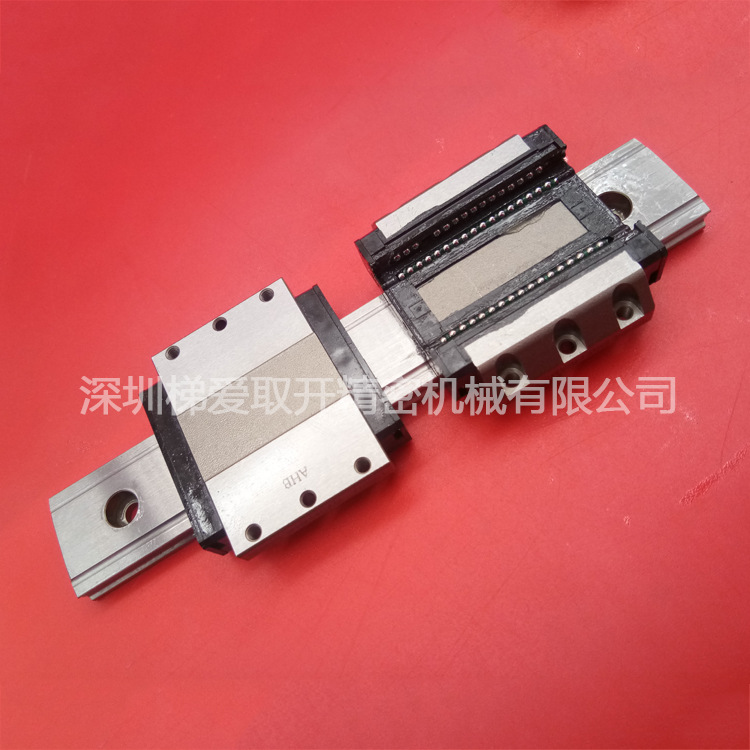 日本THK宽幅型导轨滑块SHW17CRM SHW21CR SHW27CR滑块