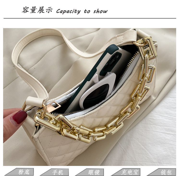 New Trendy Fashion Wild Rhombus Embroidery Thread Bag display picture 37