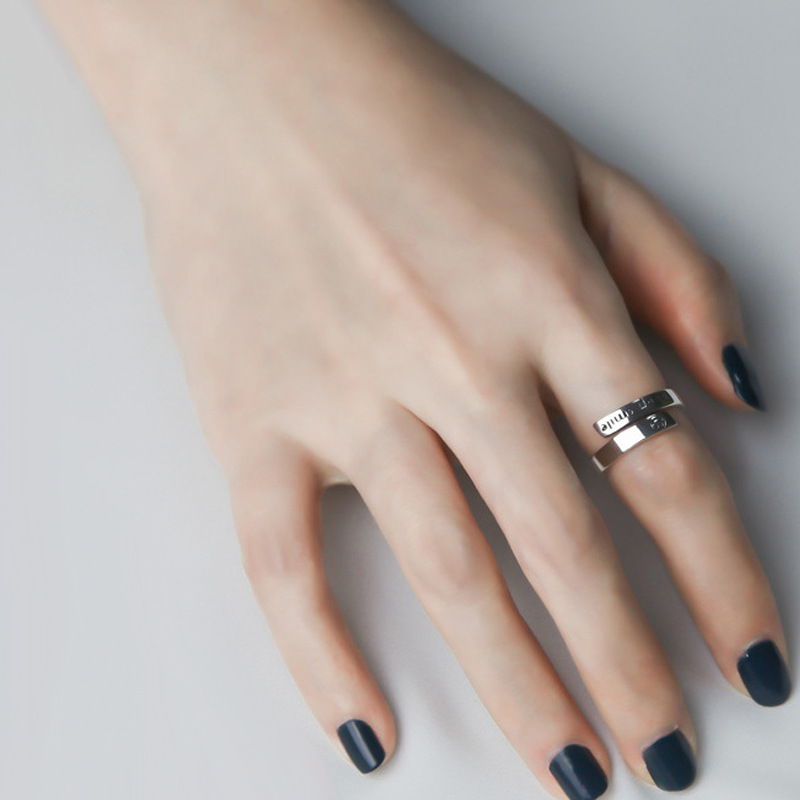 英文双层戒指个性女ins潮小众复古笑脸字母关节可调指环电商货