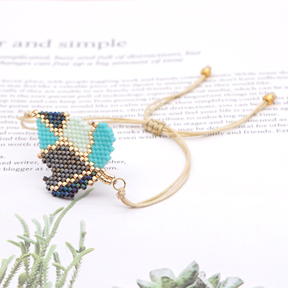 New Fashion Creative Beaded Handmade Jewelry Rice Beads Woven Leaf Bracelet For Women display picture 2